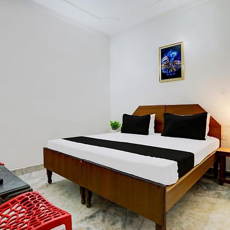 Super Hotel Live View Indraprastha Buitenkant foto