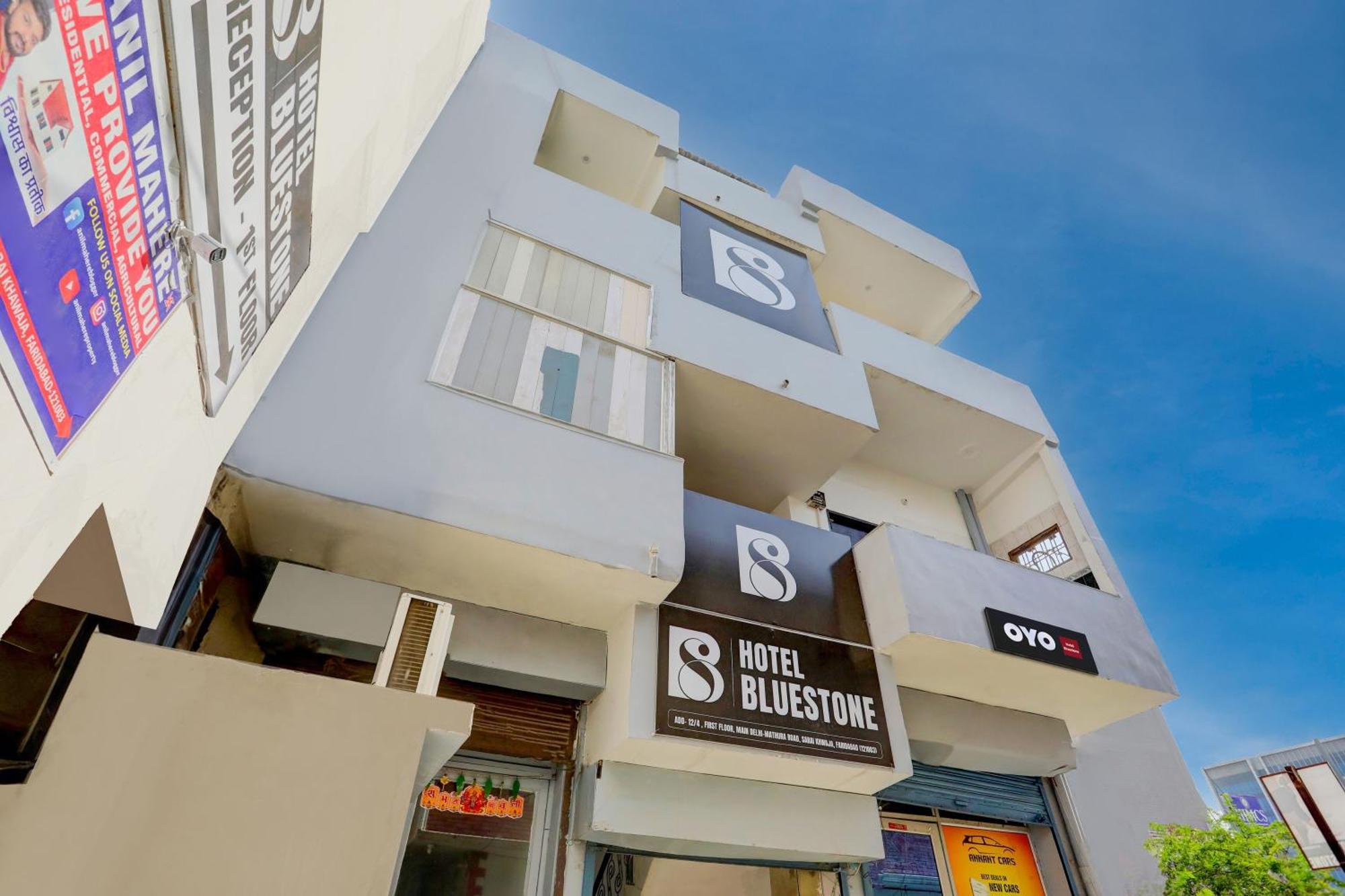 Super Hotel Live View Indraprastha Buitenkant foto